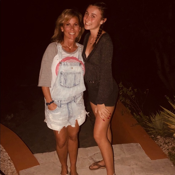 Meet your Posher, Meredith - Picture 5 of 6